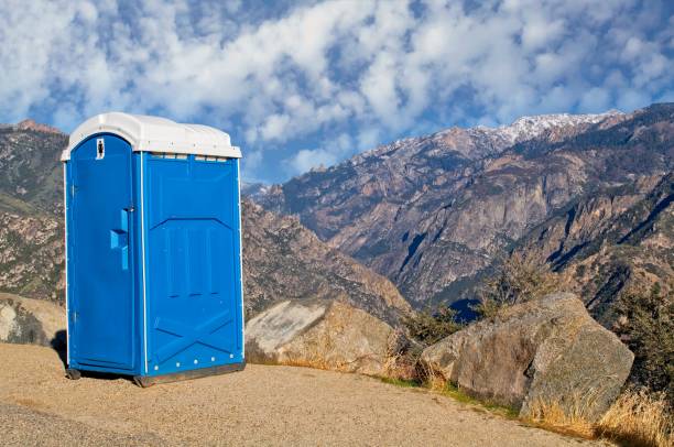 Best Restroom trailer rental cost  in Rexland Acres, CA